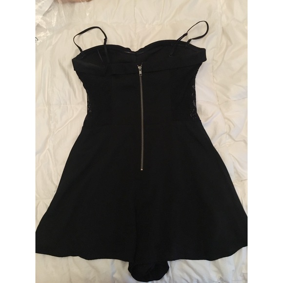 Guess Romper - Picture 2 of 5